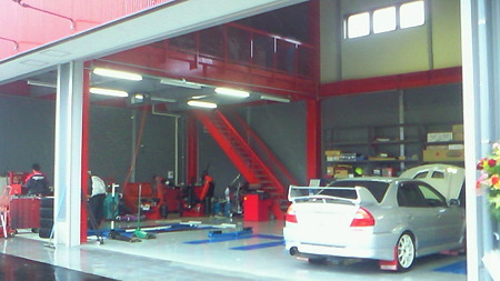 201104231156002