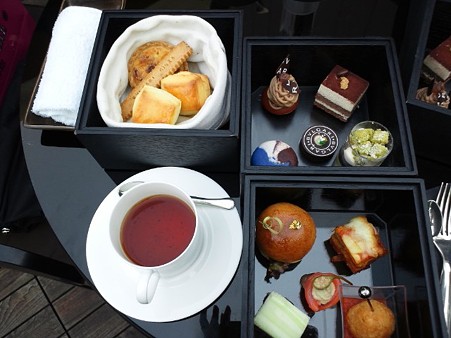 アフタヌーンティーボックス@BVLGARI La Terrazza Lounge