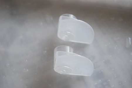 底面フィルターの空気の排出口です。