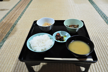 敬慎院の朝食。モチロン精進料理