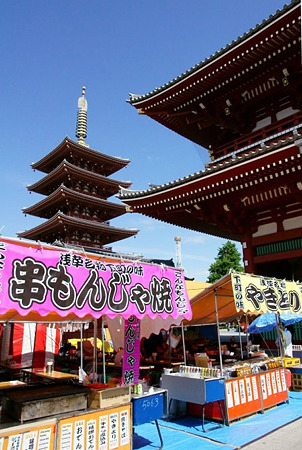 三社祭の浅草寺
