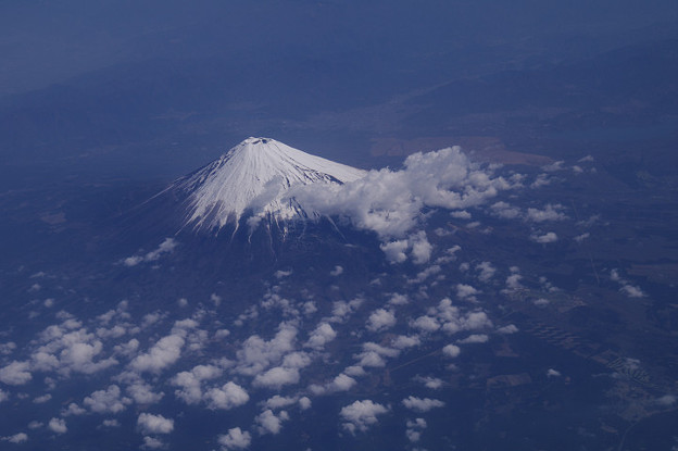 s5346_富士山のほぼ南上空から