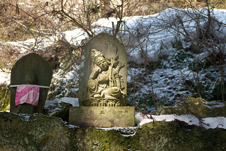 2011.03.09　山寺　石仏-2