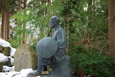 2011.03.09　山寺　曽良像