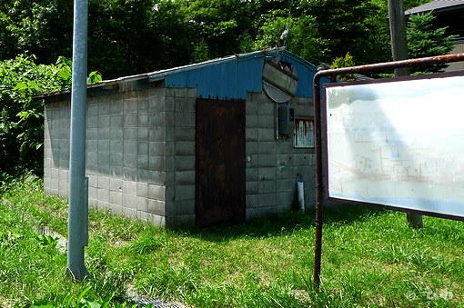 T団地源泉小屋 P1060269.jpg