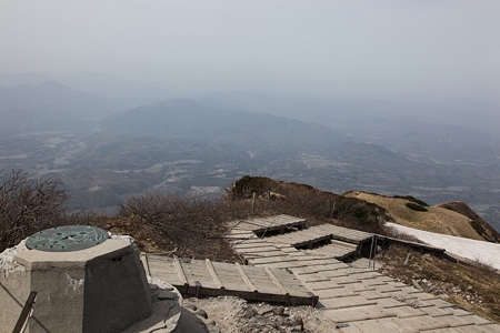 c-110506-095052
